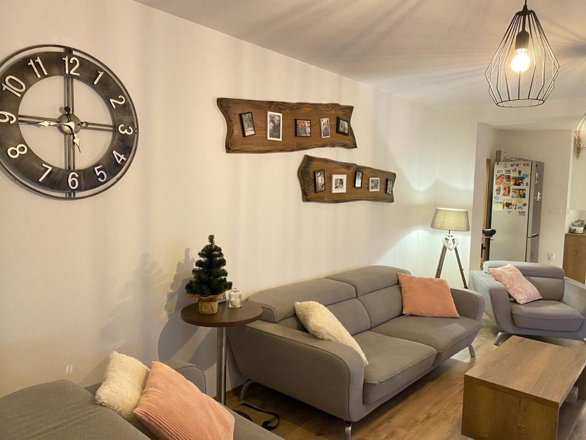 Apartman Slnecna Terasa S Vlastnym Parkovanim Na 2 Auta Žilina Exterior foto